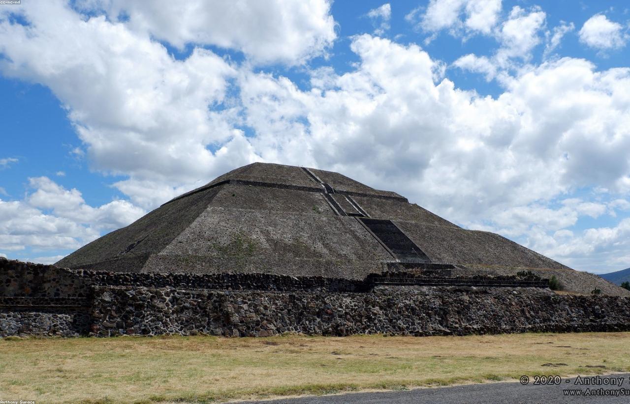 Mexico City landmark and mobile roaming planning