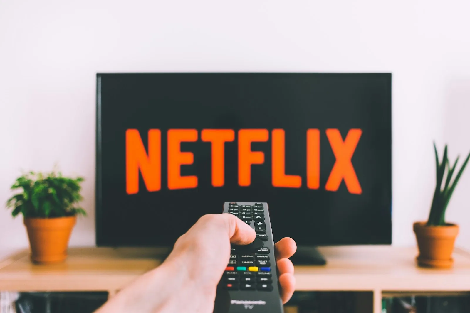 TV streaming setup for a Netflix data usage guide