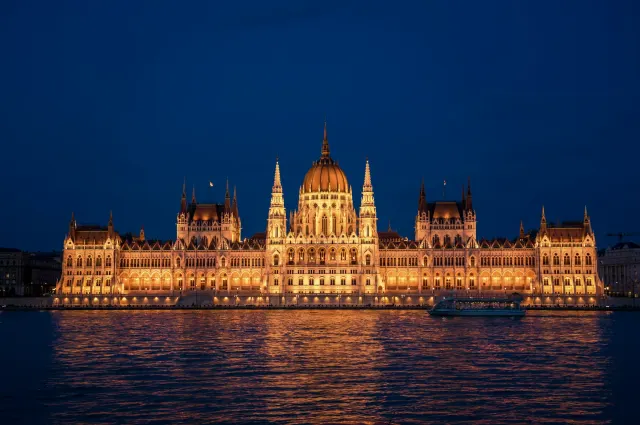 تغطية eSIM في Austria, Hungary