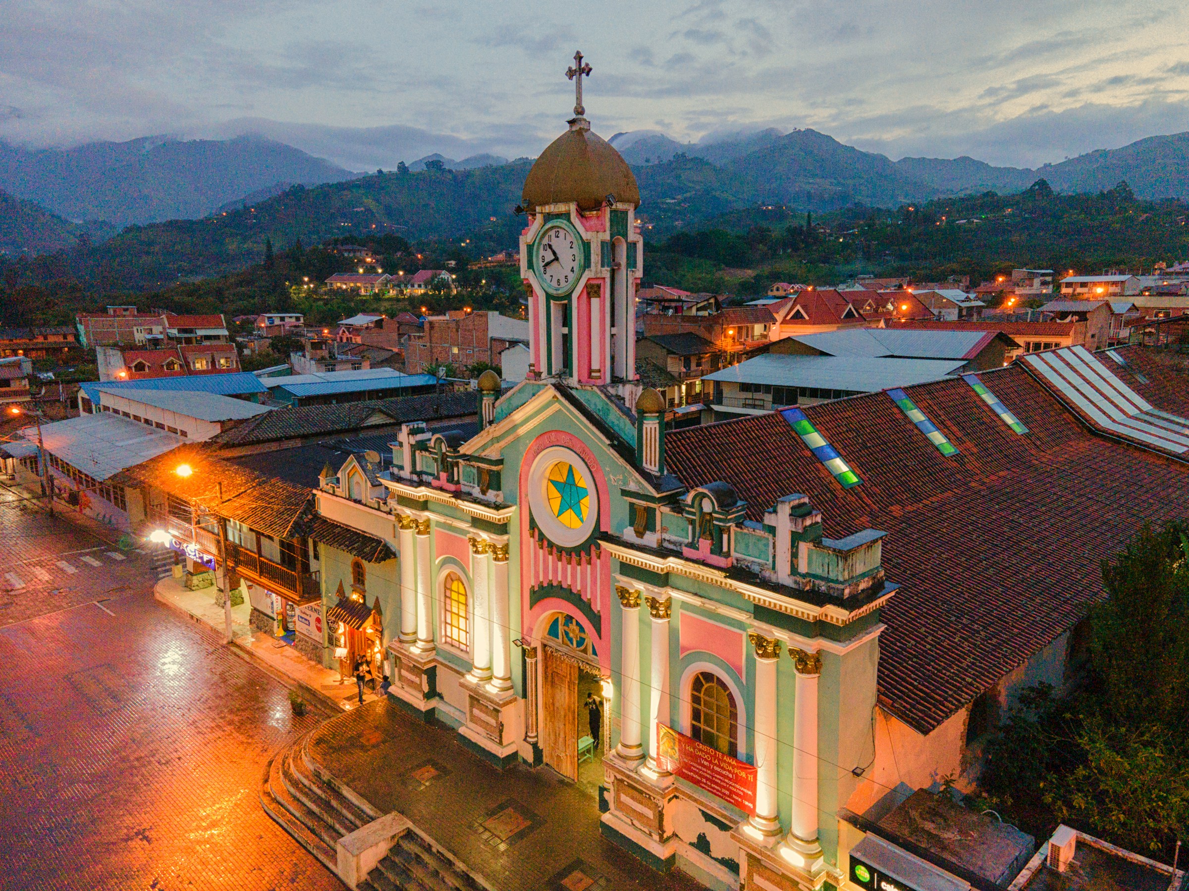 Ecuador eSIM coverage